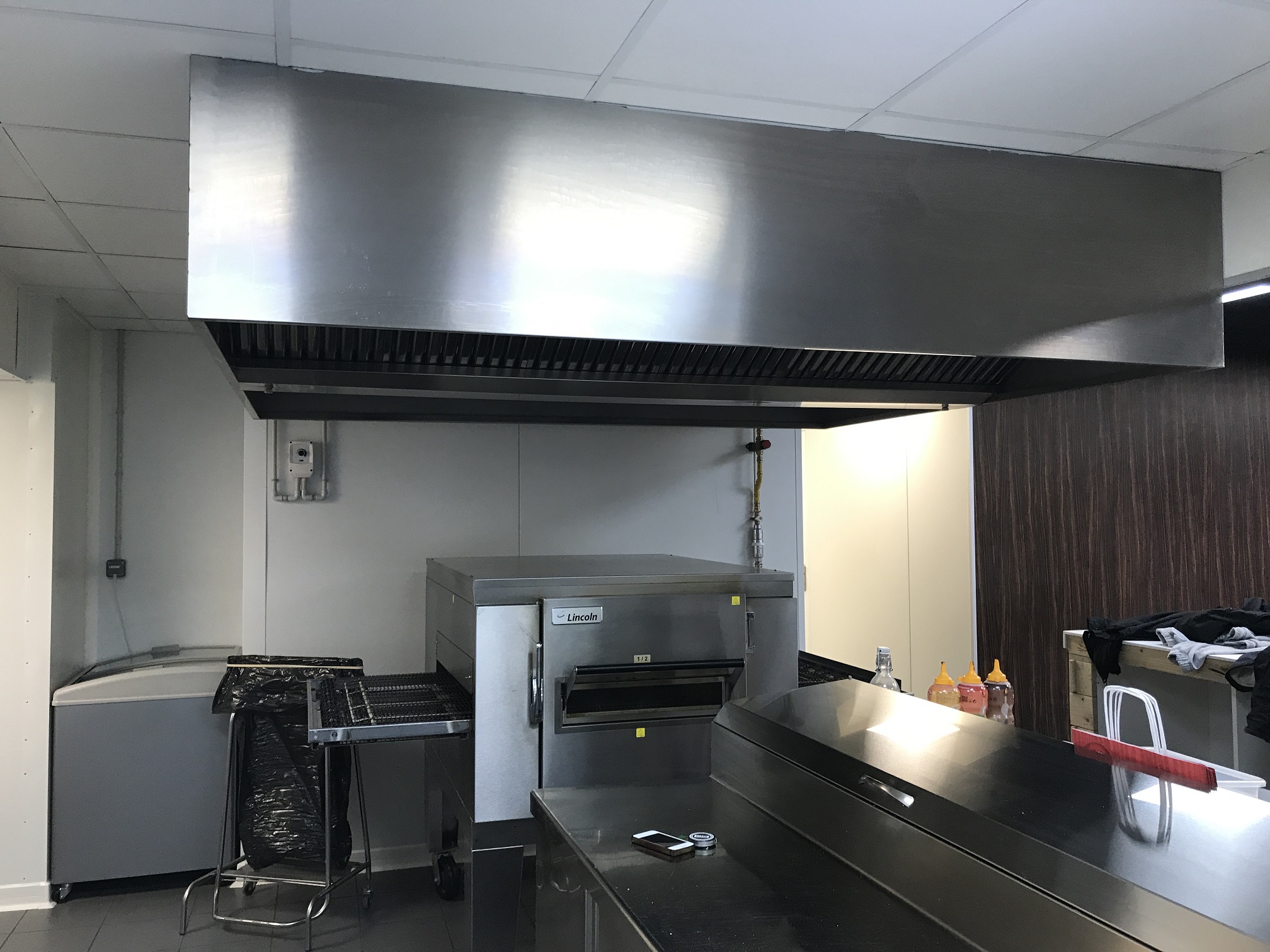 Cuisine inox complète pour snack ou restaurant